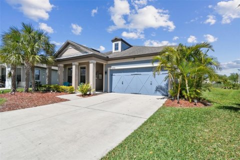 House in Wesley Chapel, Florida 4 bedrooms, 260.31 sq.m. № 1718420 - photo 2