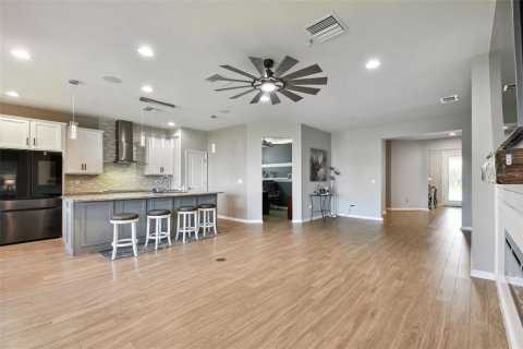 House in Wesley Chapel, Florida 4 bedrooms, 260.31 sq.m. № 1718420 - photo 12