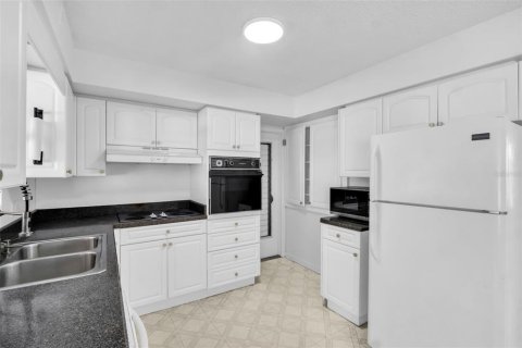 Villa ou maison à vendre à Clearwater, Floride: 2 chambres, 107.21 m2 № 2228006 - photo 22