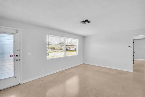 Villa ou maison à vendre à Clearwater, Floride: 2 chambres, 107.21 m2 № 2228006 - photo 16