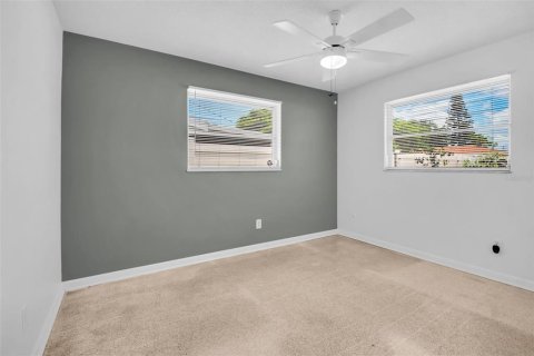 Villa ou maison à vendre à Clearwater, Floride: 2 chambres, 107.21 m2 № 2228006 - photo 25