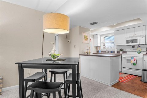 Copropriété à vendre à Punta Gorda, Floride: 2 chambres, 94.02 m2 № 1725672 - photo 25