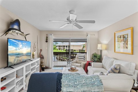 Copropriété à vendre à Punta Gorda, Floride: 2 chambres, 94.02 m2 № 1725672 - photo 6