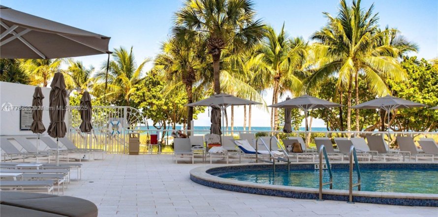Condo à Bal Harbour, Floride, 2 chambres  № 1863408