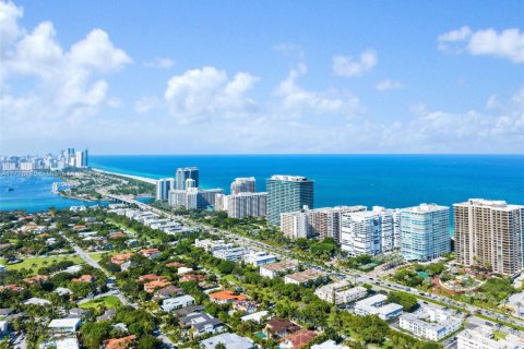 Copropriété à louer à Bal Harbour, Floride: 2 chambres, 234.58 m2 № 1863408 - photo 3