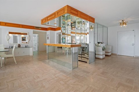 Copropriété à louer à Bal Harbour, Floride: 2 chambres, 234.58 m2 № 1863408 - photo 6