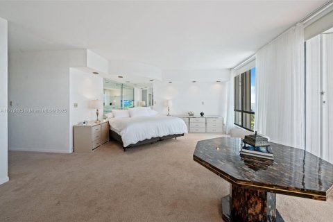 Copropriété à louer à Bal Harbour, Floride: 2 chambres, 234.58 m2 № 1863408 - photo 24