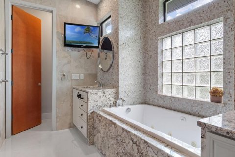 Villa ou maison à vendre à Winter Park, Floride: 5 chambres, 305.83 m2 № 1909927 - photo 18