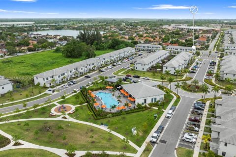Adosado en venta en Homestead, Florida, 3 dormitorios, 123.37 m2 № 1756835 - foto 30