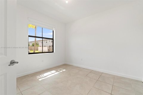 Adosado en venta en Homestead, Florida, 3 dormitorios, 123.37 m2 № 1756835 - foto 4