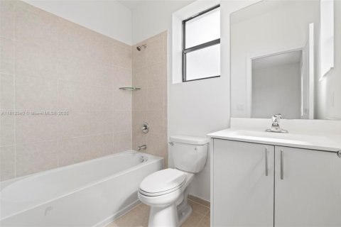 Adosado en venta en Homestead, Florida, 3 dormitorios, 123.37 m2 № 1756835 - foto 27