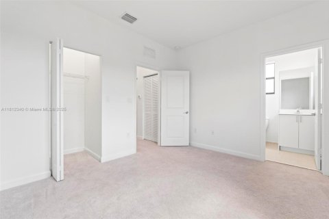 Adosado en venta en Homestead, Florida, 3 dormitorios, 123.37 m2 № 1756835 - foto 26