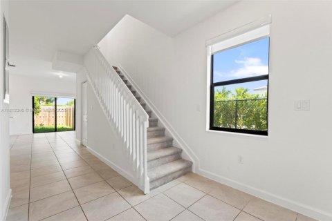 Adosado en venta en Homestead, Florida, 3 dormitorios, 123.37 m2 № 1756835 - foto 7