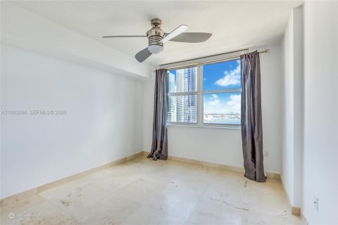 Copropriété à louer à Miami, Floride: 2 chambres № 2057106 - photo 7