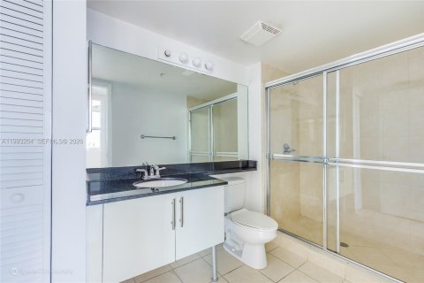 Copropriété à louer à Miami, Floride: 2 chambres № 2057106 - photo 8