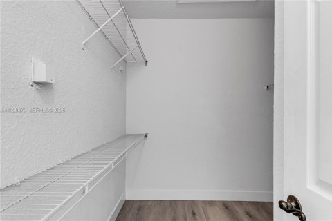 Adosado en alquiler en Homestead, Florida, 2 dormitorios, 132.94 m2 № 1987834 - foto 18