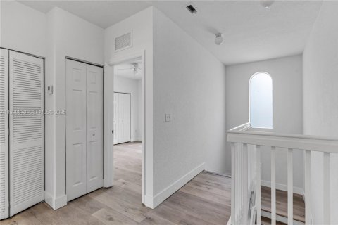 Adosado en alquiler en Homestead, Florida, 2 dormitorios, 132.94 m2 № 1987834 - foto 4