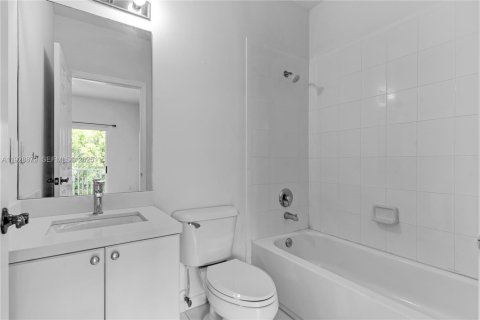 Adosado en alquiler en Homestead, Florida, 2 dormitorios, 132.94 m2 № 1987834 - foto 15