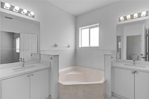 Adosado en alquiler en Homestead, Florida, 2 dormitorios, 132.94 m2 № 1987834 - foto 21