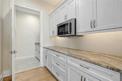 Villa ou maison à vendre à Treasure Island, Floride: 4 chambres, 472.87 m2 № 2417066 - photo 22