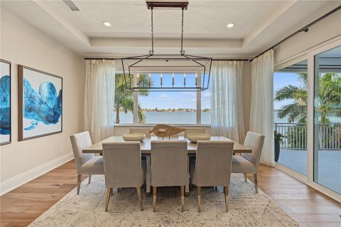 Villa ou maison à vendre à Treasure Island, Floride: 4 chambres, 472.87 m2 № 2417066 - photo 28