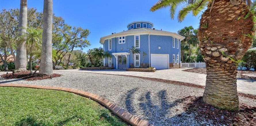 House in Ponce Inlet, Florida 4 bedrooms, 224.64 sq.m. № 1732593