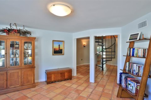 House in Ponce Inlet, Florida 4 bedrooms, 224.64 sq.m. № 1732593 - photo 15