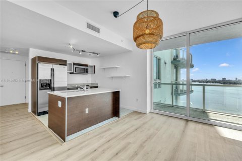 Купить кондоминиум в Майами, Флорида 1 спальня, 60.48м2, № 1842547 - фото 11