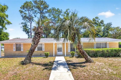 Villa ou maison à Gainesville, Floride 3 chambres, 140.28 m2 № 2148293