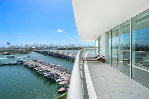 Condo in Miami Beach, Florida, 4 bedrooms  № 1936391 - photo 4