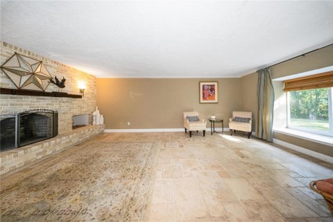 Villa ou maison à vendre à Miami, Floride: 3 chambres, 263.47 m2 № 1991261 - photo 9