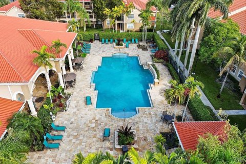 Condo in Pembroke Pines, Florida, 1 bedroom  № 1893192 - photo 22
