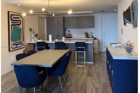 Condominio en venta en Miami, Florida, 2 dormitorios, 116.41 m2 № 2339858 - foto 9