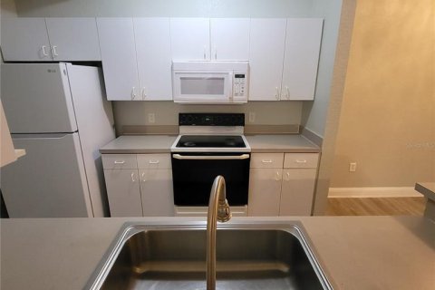 Copropriété à louer à Tampa, Floride: 2 chambres, 106.28 m2 № 1878208 - photo 16