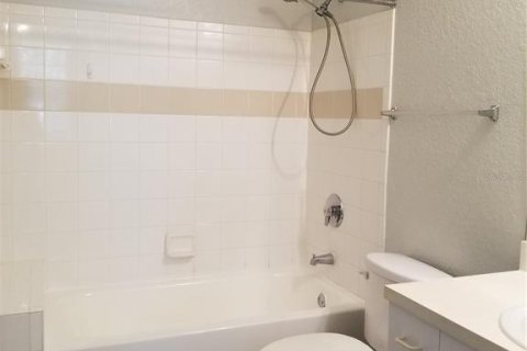 Copropriété à louer à Tampa, Floride: 2 chambres, 106.28 m2 № 1878208 - photo 15