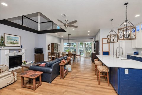 Villa ou maison à vendre à Punta Gorda, Floride: 3 chambres, 347.27 m2 № 2408309 - photo 10