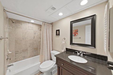 Condo in Indian Shores, Florida, 2 bedrooms  № 1784745 - photo 19