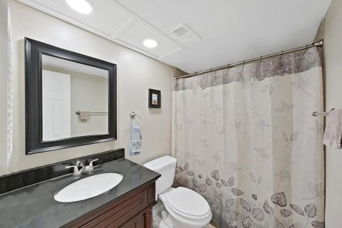 Condo in Indian Shores, Florida, 2 bedrooms  № 1784745 - photo 22