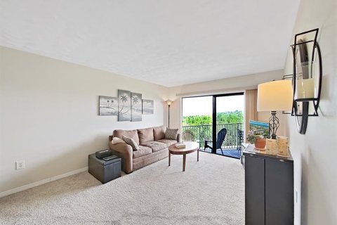 Condo in Indian Shores, Florida, 2 bedrooms  № 1784745 - photo 15