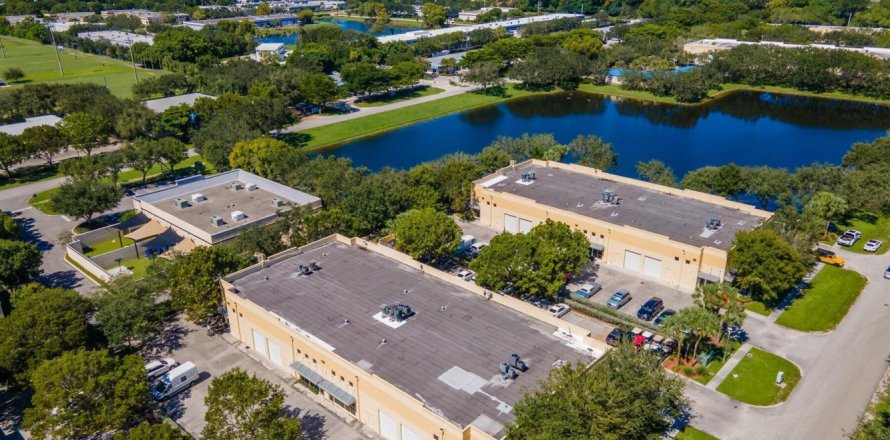 Propiedad comercial en Wellington, Florida № 1155663