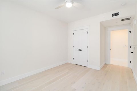 Condominio en alquiler en Osprey, Florida, 3 dormitorios, 179.95 m2 № 1909327 - foto 13