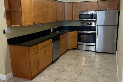 Снять в аренду кондоминиум в Тампа, Флорида 2 спальни, 65.03м2, № 1810026 - фото 2