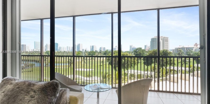 Condo in Aventura, Florida, 2 bedrooms  № 2086657