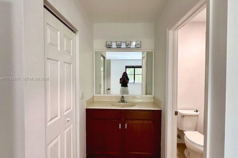 Condo in Cutler Bay, Florida, 3 bedrooms  № 2319527 - photo 15