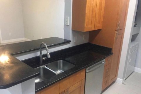 Copropriété à louer à Tampa, Floride: 1 chambre, 55.56 m2 № 2402911 - photo 12