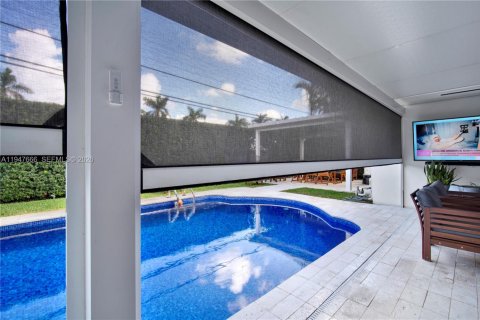 Casa en venta en Miami, Florida, 3 dormitorios, 151.52 m2 № 2007706 - foto 13