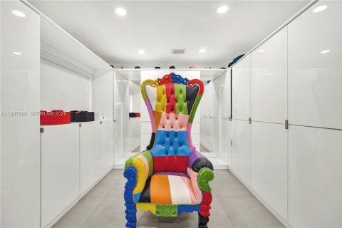 Casa en venta en Miami, Florida, 3 dormitorios, 151.52 m2 № 2007706 - foto 30