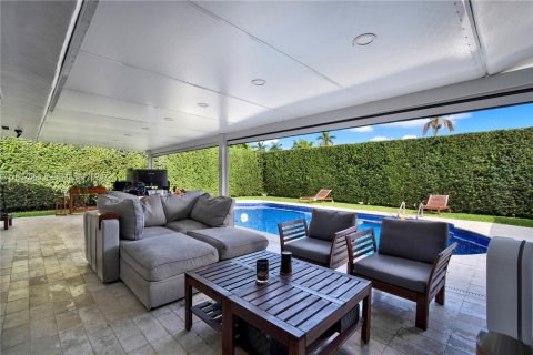 Casa en venta en Miami, Florida, 3 dormitorios, 151.52 m2 № 2007706 - foto 9