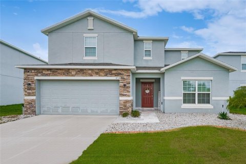 House in Davenport, Florida 5 bedrooms, 253.34 sq.m. № 1759998 - photo 1