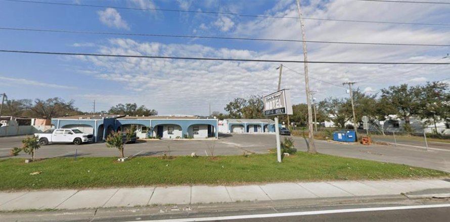 Hôtel, hôtellerie à Tampa, Floride 566.8 m2 № 2411611